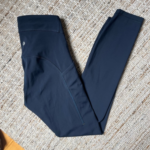 LULULEMON Power Thru High-RiseTights Size 4 25” Inseam in Navy Blue - Picture 3 of 5